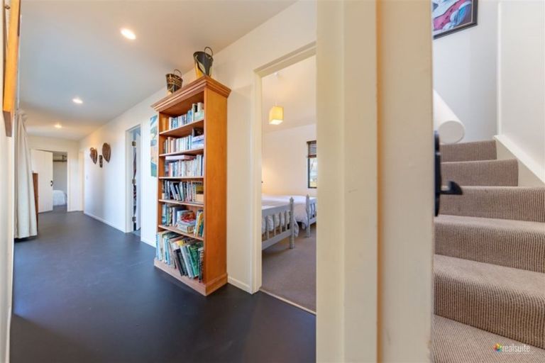 Photo of property in 80 Reay Mackay Grove, Waikawa Beach, Manakau, 5573