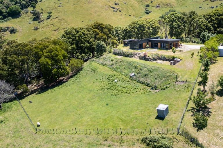 Photo of property in 1995 Waimarama Road, Waimarama, Havelock North, 4294