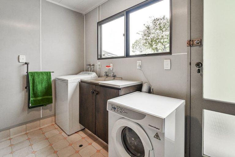 Photo of property in 17 Donegal Crescent, Tamatea, Napier, 4112