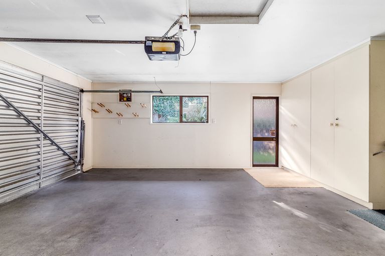 Photo of property in 4 Wharepaina Crescent, Springfield, Rotorua, 3015