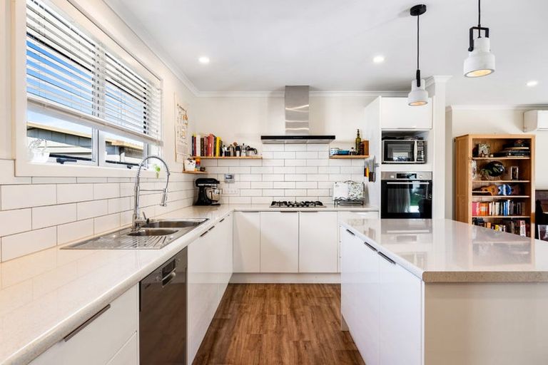 Photo of property in 403a Akina Street, Akina, Hastings, 4122