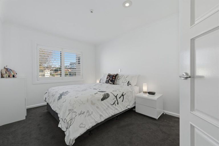 Photo of property in 4/2 Sixth Avenue, Tauranga, 3110