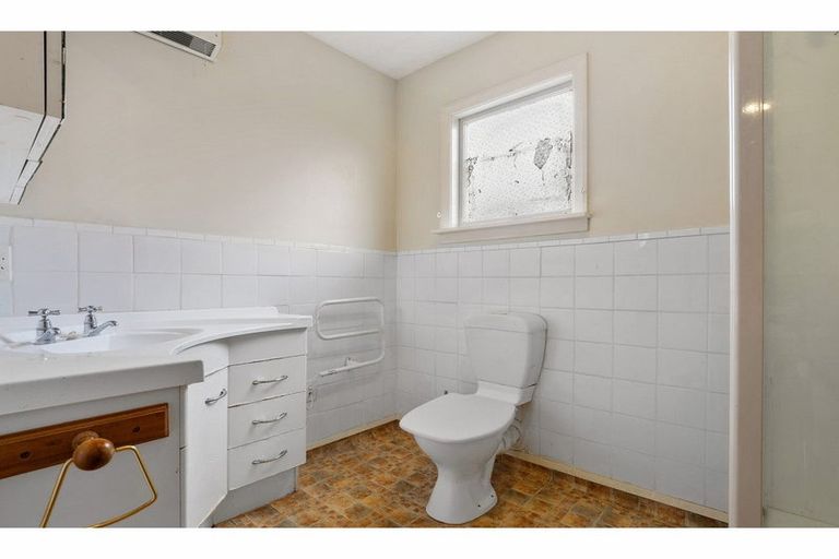 Photo of property in 8 Kahu Road, Riccarton, Christchurch, 8041