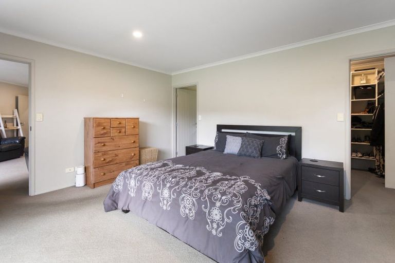 Photo of property in 39 County Heights Drive, Aokautere, Palmerston North, 4471