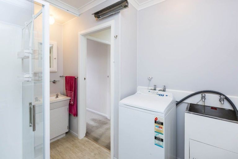 Photo of property in 32f2- Islington Street, Trentham, Upper Hutt, 5018