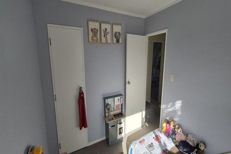 Photo of property in 13a Transom Close, Whitby, Porirua, 5024