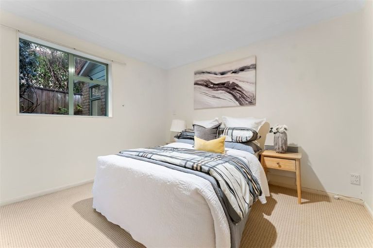 Photo of property in 19 Gilberd Place, Torbay, Auckland, 0630