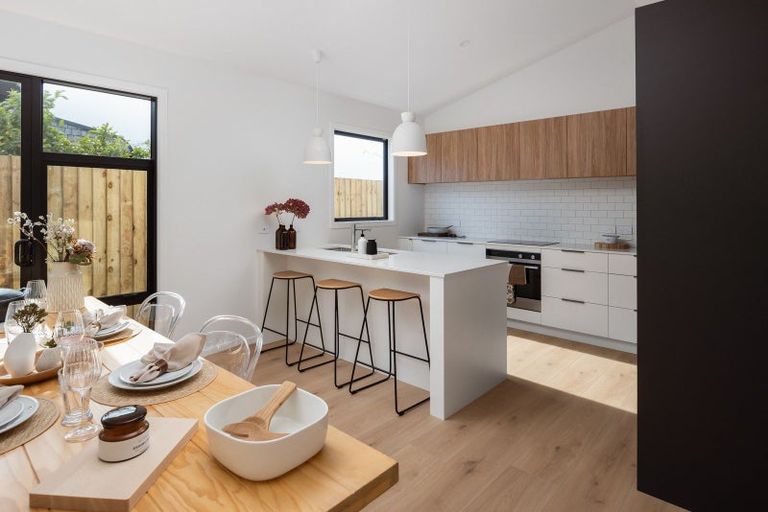 Photo of property in 1/1 Beaver Road, Blenheim, 7201