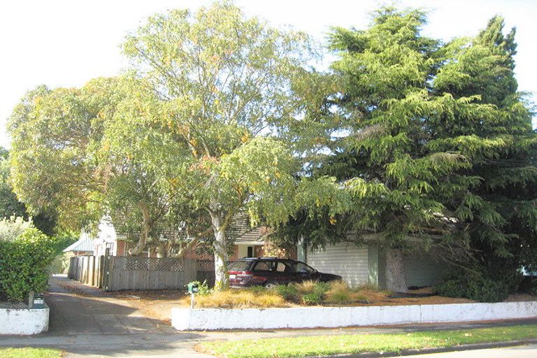 Photo of property in 134 Waimairi Road, Ilam, Christchurch, 8041