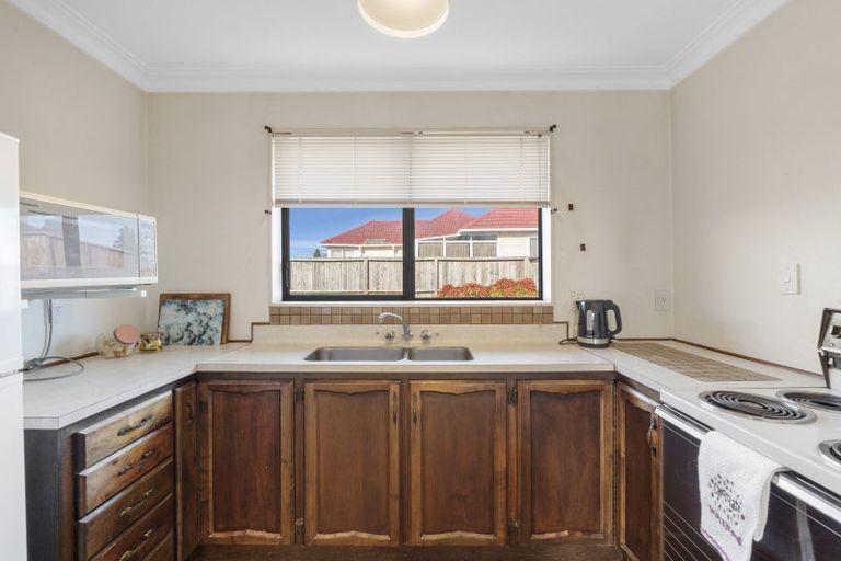 Photo of property in 2/58 Birdwood Avenue, Papatoetoe, Auckland, 2025