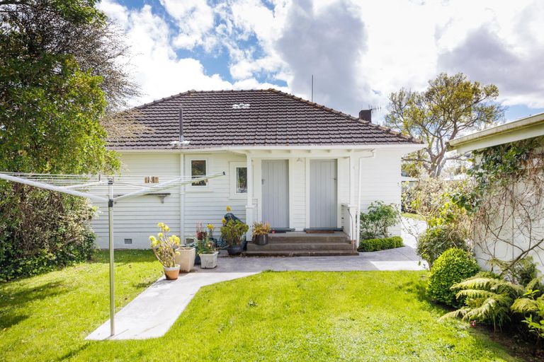 Photo of property in 68 Guy Avenue, Takaro, Palmerston North, 4410