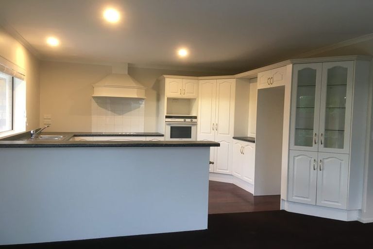 Photo of property in 6 Perrin Place, Darfield, 7510