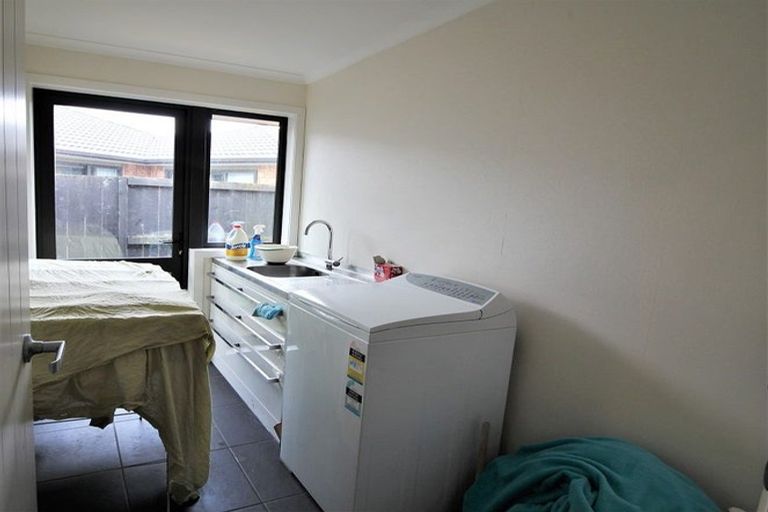 Photo of property in 99 Saint James Drive, Huntington, Hamilton, 3210