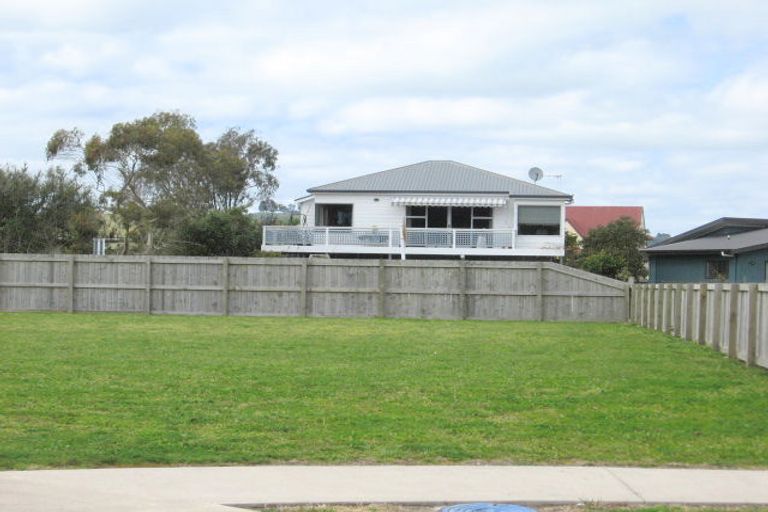 Photo of property in 19 Pacific Place, Whitianga, 3510