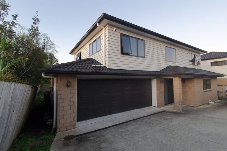 Photo of property in 813 Te Atatu Road, Te Atatu Peninsula, Auckland, 0610