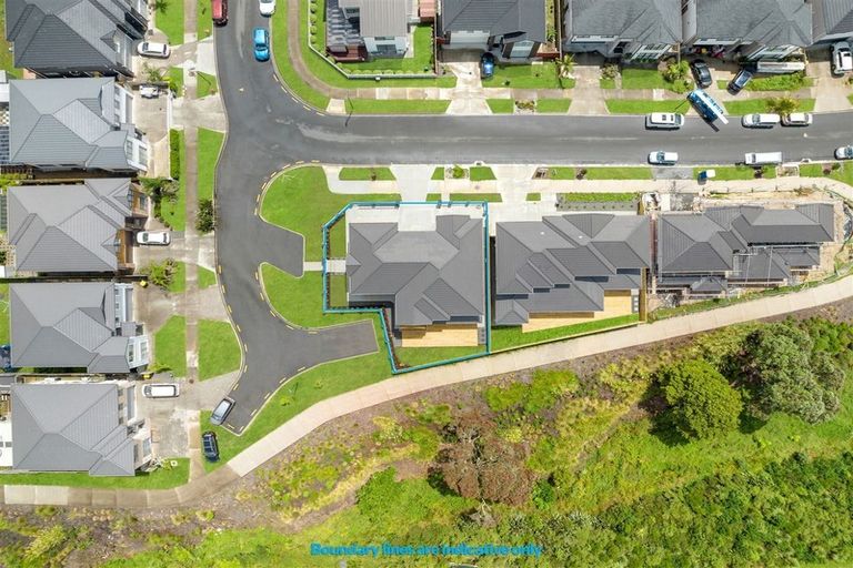Photo of property in 15 Drumconnell Drive, Flat Bush, Auckland, 2019