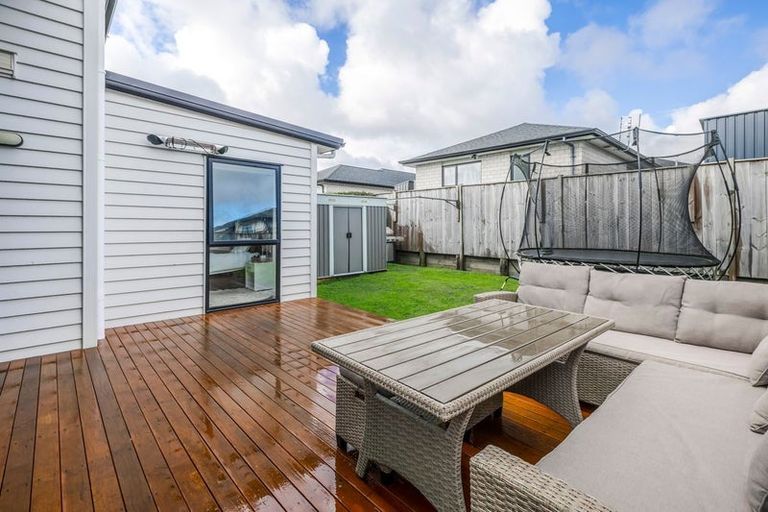 Photo of property in 14 Park Chester Road, Pukekohe, 2120