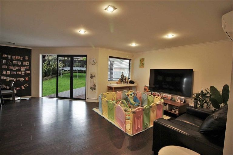 Photo of property in 99 Saint James Drive, Huntington, Hamilton, 3210