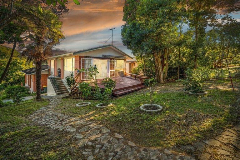 Photo of property in 2/21 Glamorgan Drive, Torbay, Auckland, 0630