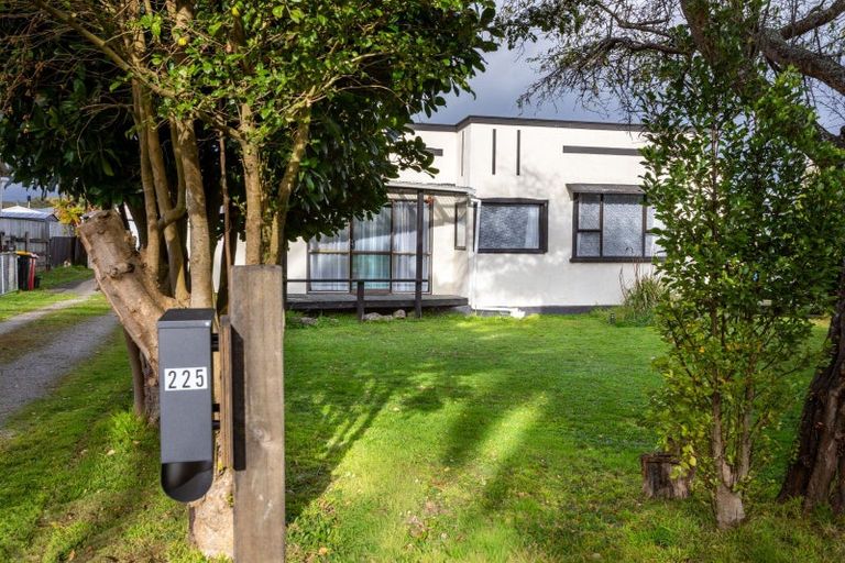 Photo of property in 225 Main Street, Pahiatua, 4910