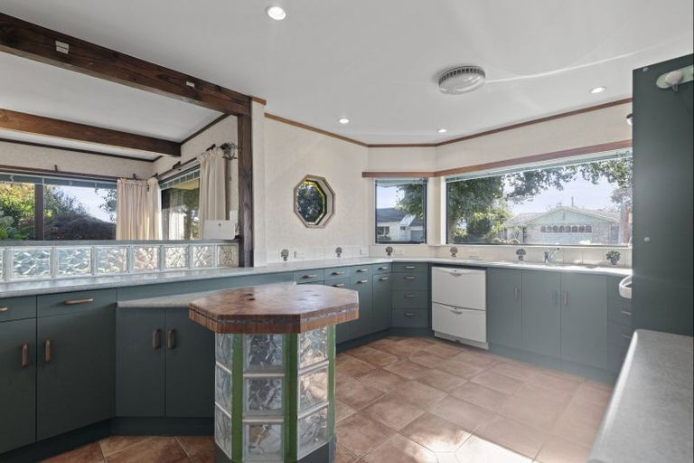 Photo of property in 188 Amberley Avenue, Highbury, Palmerston North, 4412