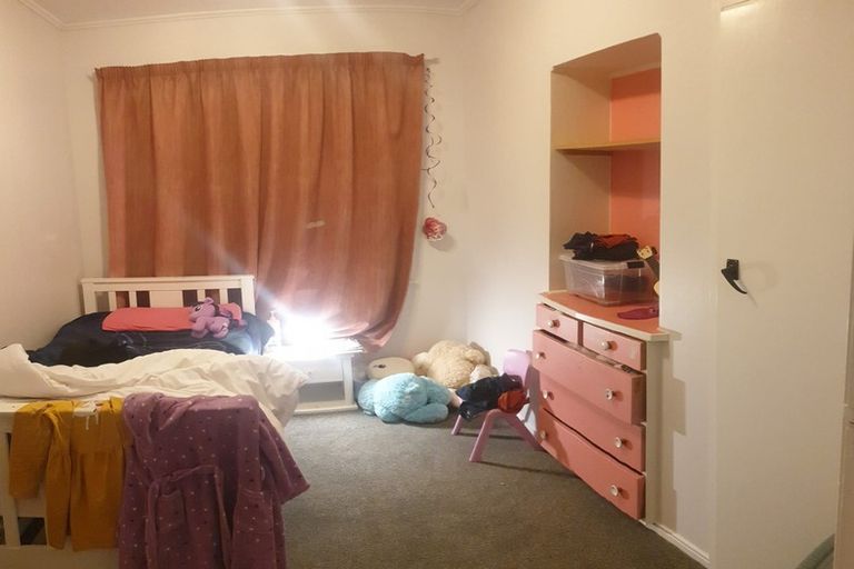 Photo of property in 39 Moire Road, Massey, Auckland, 0614