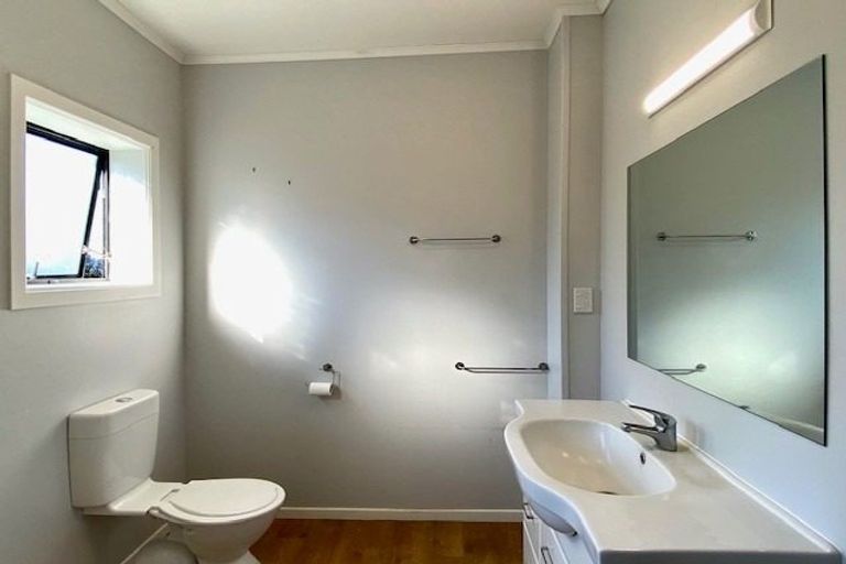 Photo of property in 2 Williams Crescent, Maketu, 3189