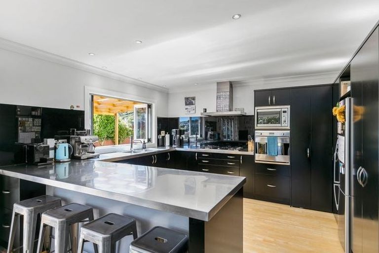 Photo of property in 19 Navigation Drive, Whitby, Porirua, 5024