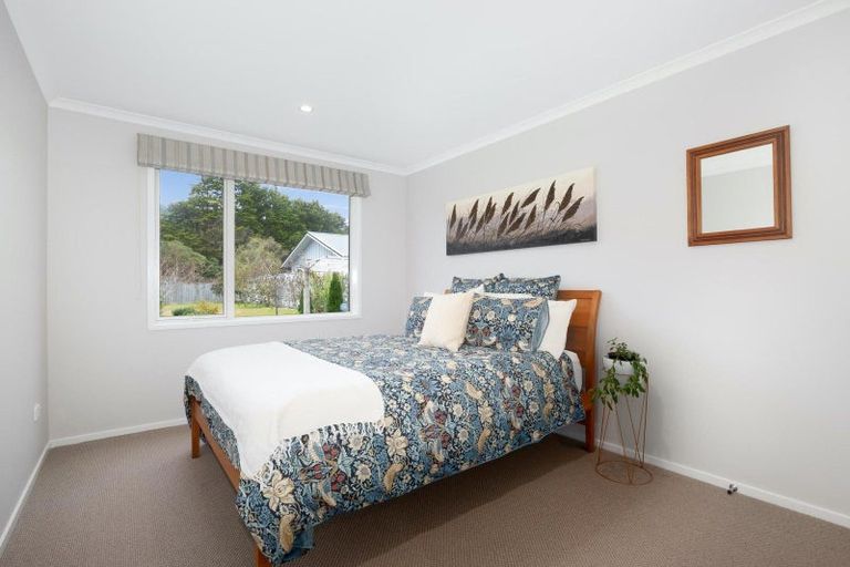 Photo of property in 19 David Street, Waikanae, 5036