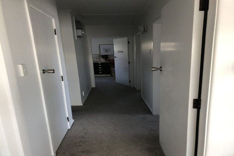 Photo of property in 54 Mark Avenue, Paparangi, Wellington, 6037