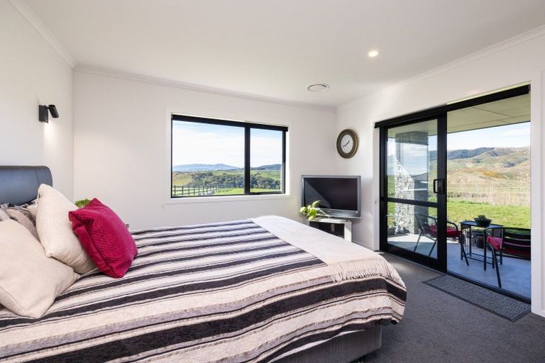 Photo of property in 172 Kingsdale Park Drive, Aokautere, Palmerston North, 4471