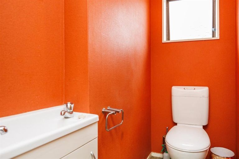 Photo of property in 40 Milne Street, Marton, 4710