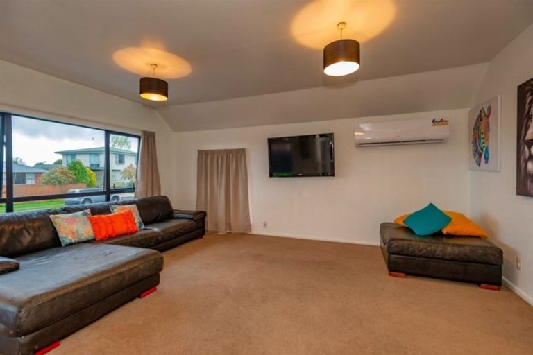 Photo of property in 53 Kimberley Street, Casebrook, Christchurch, 8051