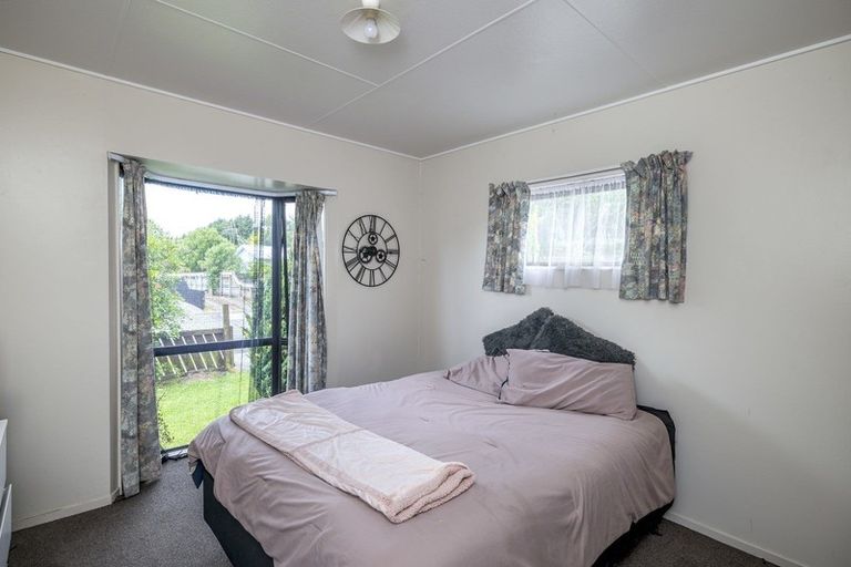 Photo of property in 16 Guy Avenue, Levin, 5510