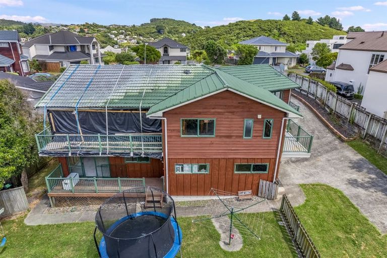 Photo of property in 21 Molyneux Close, Whitby, Porirua, 5024