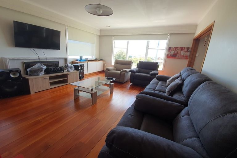 Photo of property in 19 Prangley Avenue, Mangere, Auckland, 2022