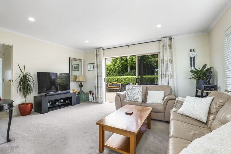 Photo of property in 8 Glenburn Place, Nawton, Hamilton, 3200