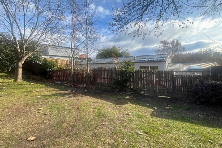 Photo of property in 10a Larch Place, Wanaka, 9305