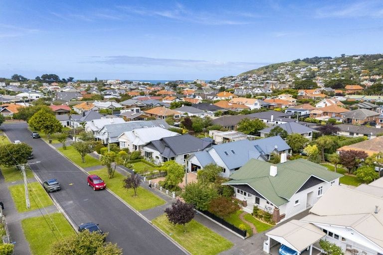 Photo of property in 10 Pretoria Avenue, Saint Clair, Dunedin, 9012