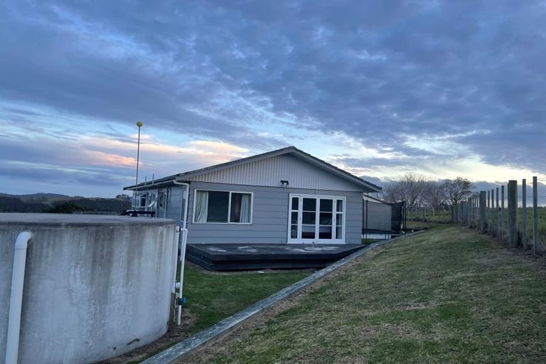 Photo of property in 303 Heatley Road, Whakapirau, Maungaturoto, 0583