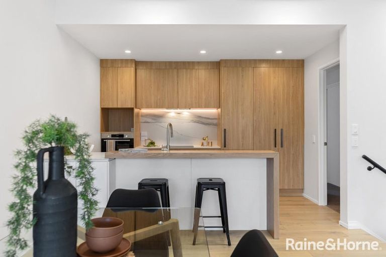 Photo of property in 21/12 Westmorland Rise, Bethlehem, Tauranga, 3110