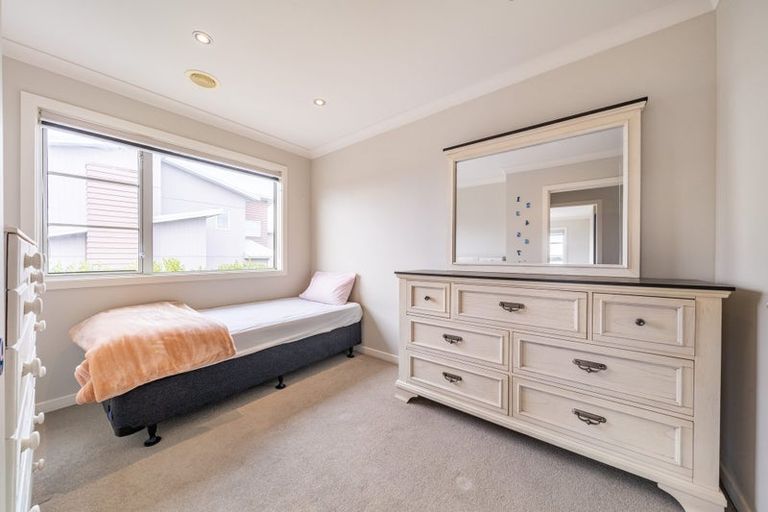 Photo of property in 18 Milford Street, Aotea, Porirua, 5024