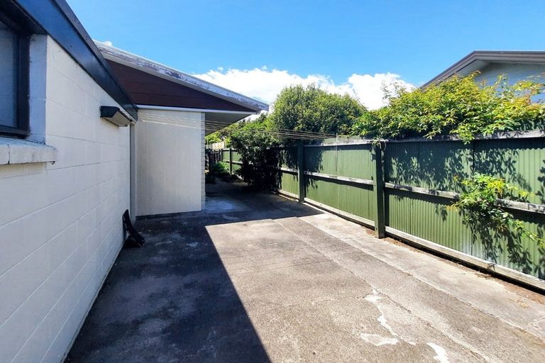 Photo of property in 15 Highsted Road, Bishopdale, Christchurch, 8053