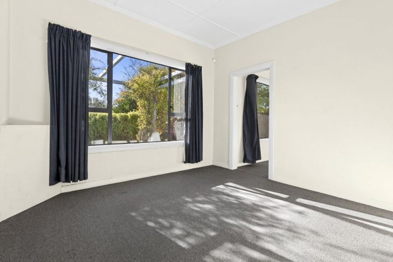 Photo of property in 32 Flora Dora Parade, Lake Hawea, Wanaka, 9382