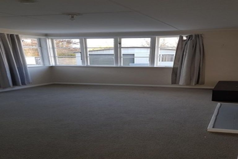 Photo of property in 24 Bibby Street, Waipawa, 4210