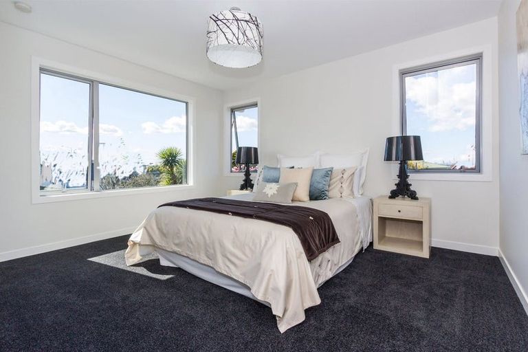 Photo of property in 13 Merchant Avenue, Te Atatu South, Auckland, 0610