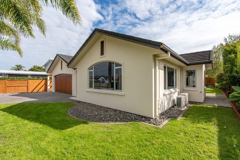 Photo of property in 3 Coleraine Drive, Rototuna, Hamilton, 3210