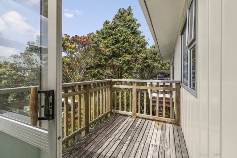 Photo of property in 2b Radnall Way, Johnsonville, Wellington, 6037