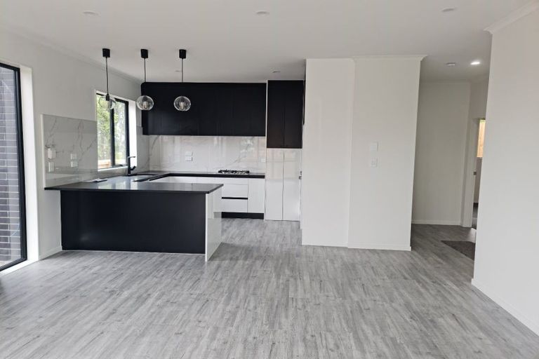 Photo of property in 63a Hillcrest Road, Papatoetoe, Auckland, 2025