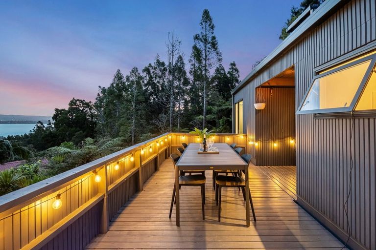Photo of property in 35 Pluto Place, Beach Haven, Auckland, 0626